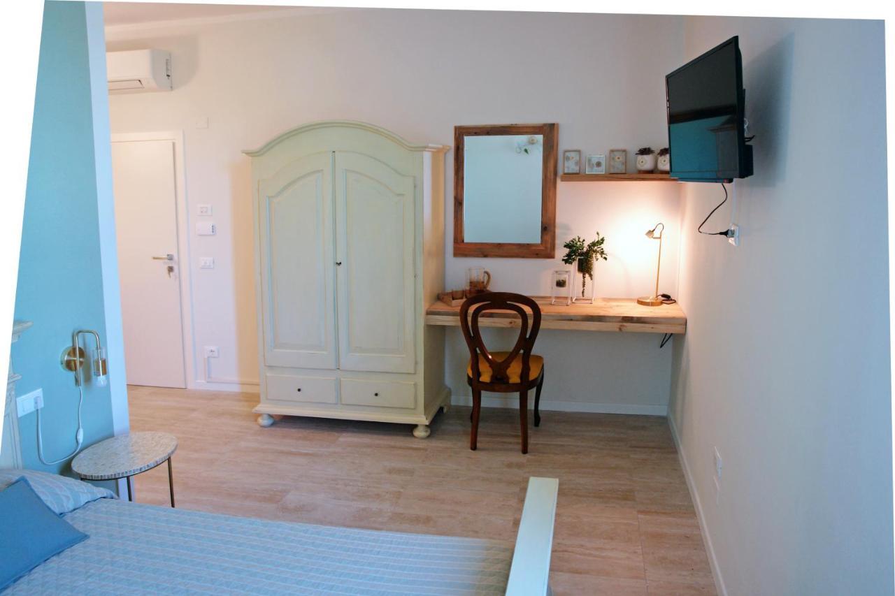 Bed And Breakfast Erilla Centenaro Luaran gambar