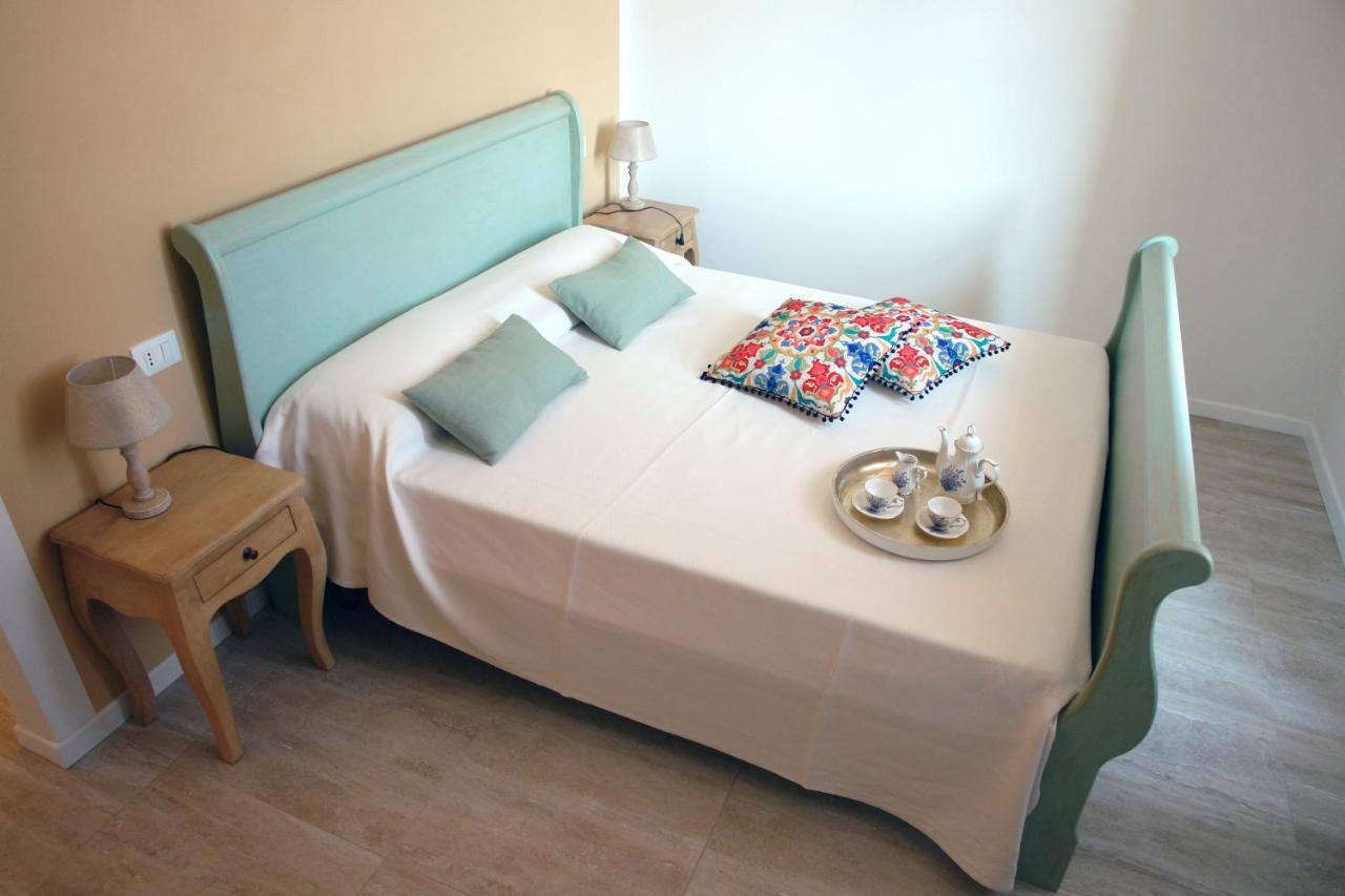Bed And Breakfast Erilla Centenaro Luaran gambar