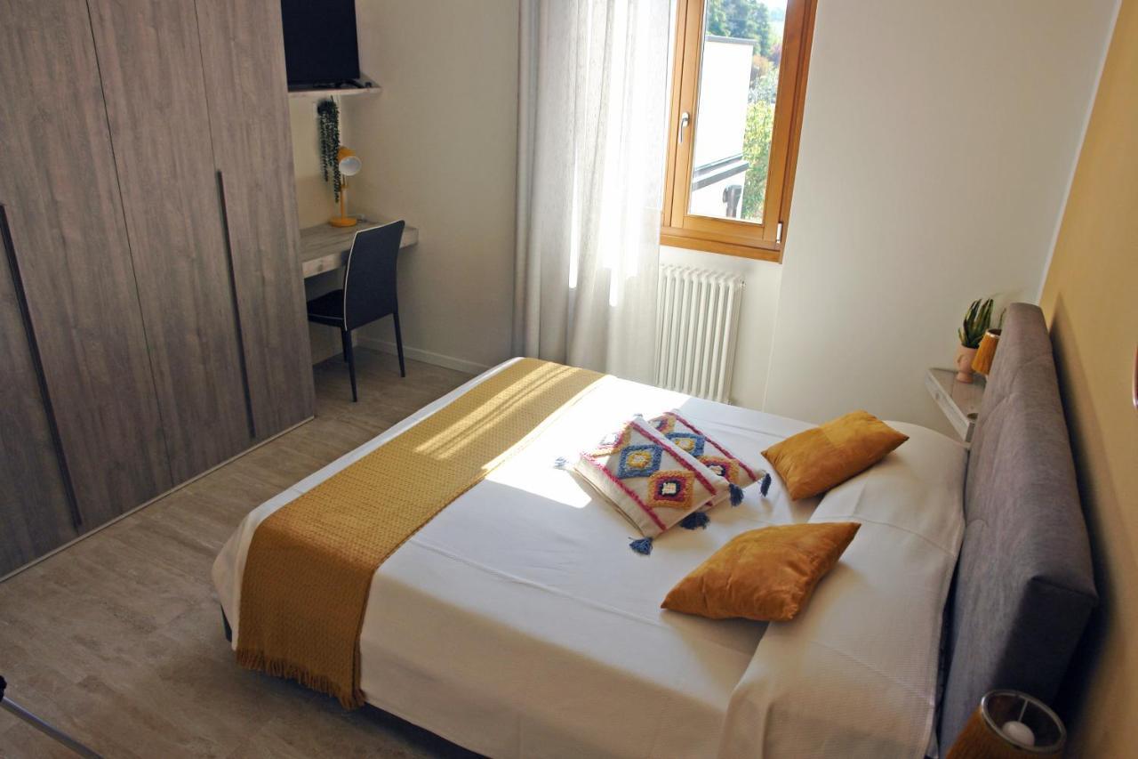 Bed And Breakfast Erilla Centenaro Luaran gambar